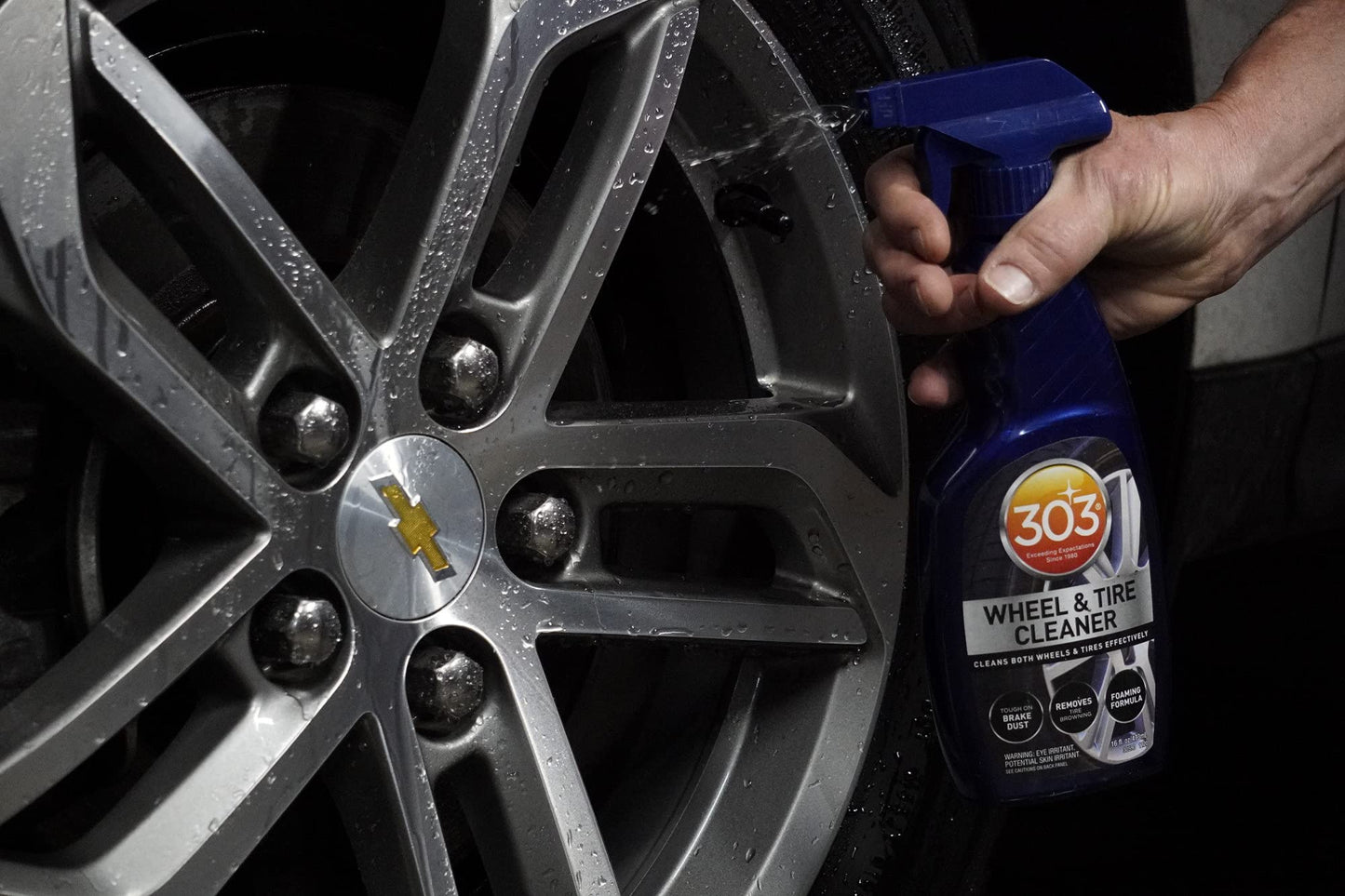 303 Products Wheel and Tire Cleaner - Cleans Both Wheels and Tires Effectively - Tough on Brake Dust - Removes Tire Browning - Foaming Formula, 16 fl. oz. (30590) Packaging May Vary