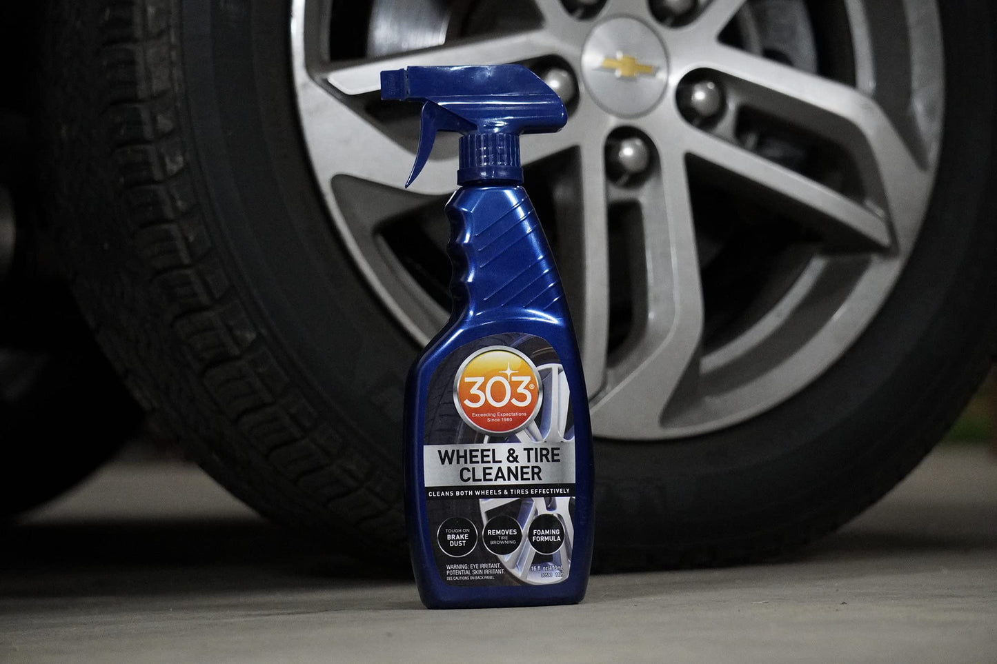 303 Products Wheel and Tire Cleaner - Cleans Both Wheels and Tires Effectively - Tough on Brake Dust - Removes Tire Browning - Foaming Formula, 16 fl. oz. (30590) Packaging May Vary