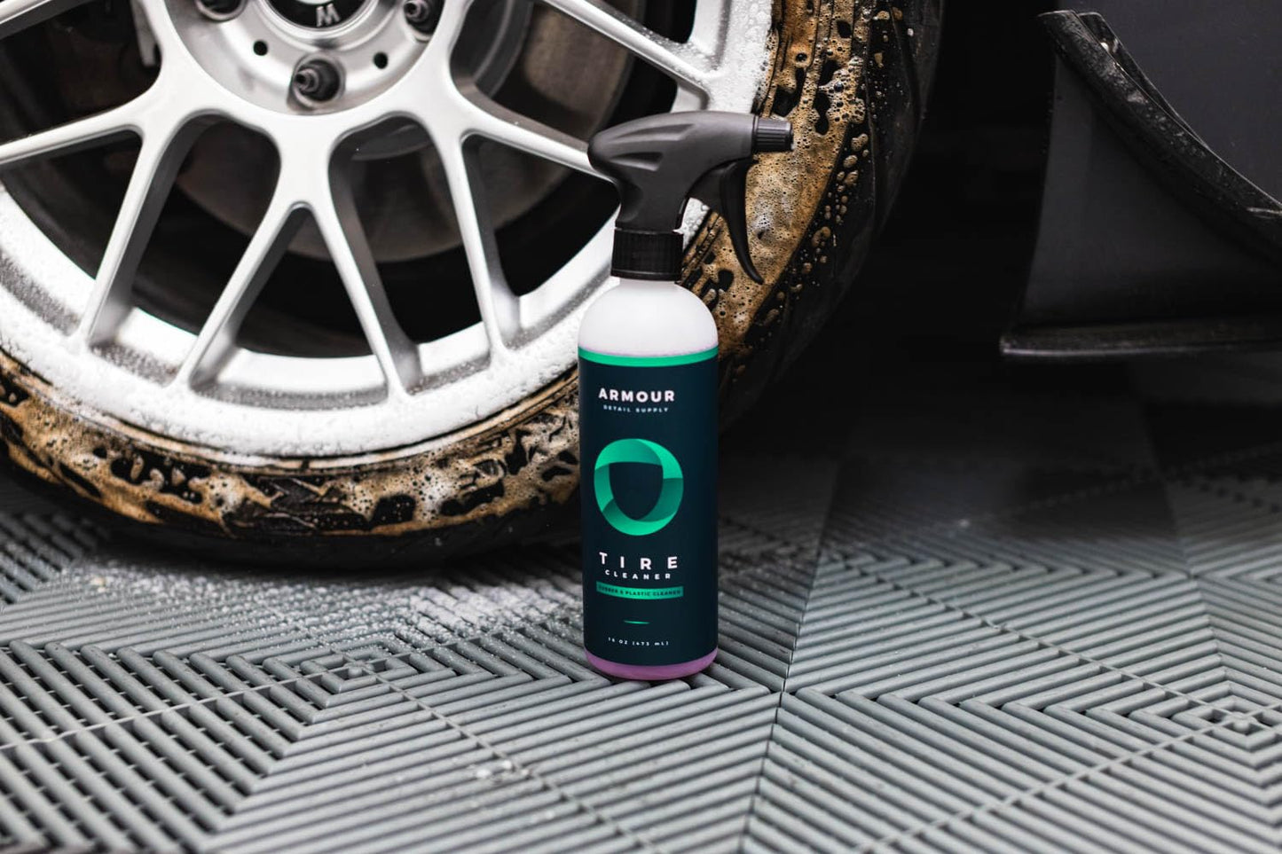 Armour Detail Supply - Tire Cleaner -Heavy-Duty Foaming Degreaser for Tires, Rubber, and Plastic Surfaces - 16oz
