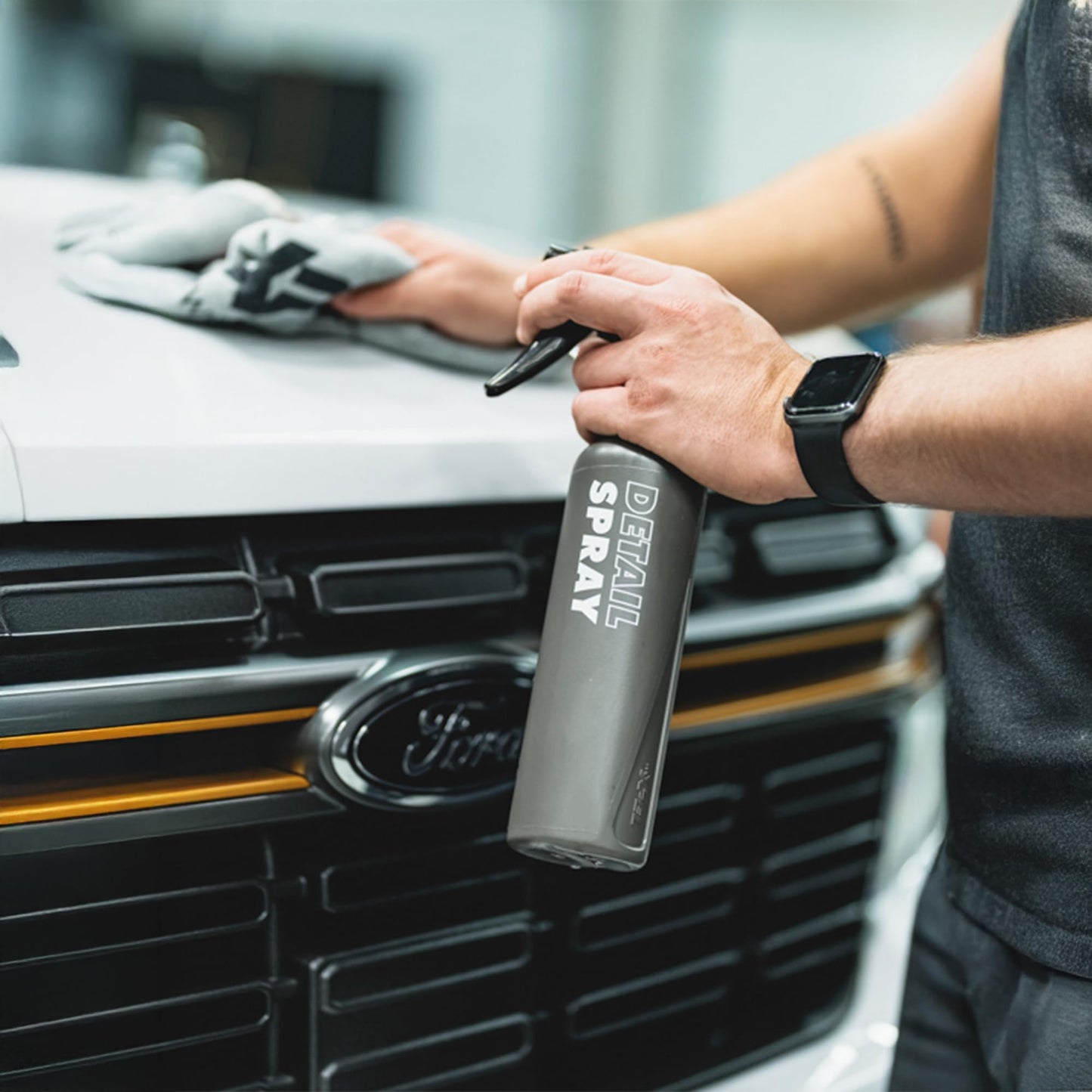 XPEL Detail Spray, 16oz - High-Gloss Professional Detailing and Cleaning Spray Enhances Car's Exterior with Streak-Free Finish and Shine