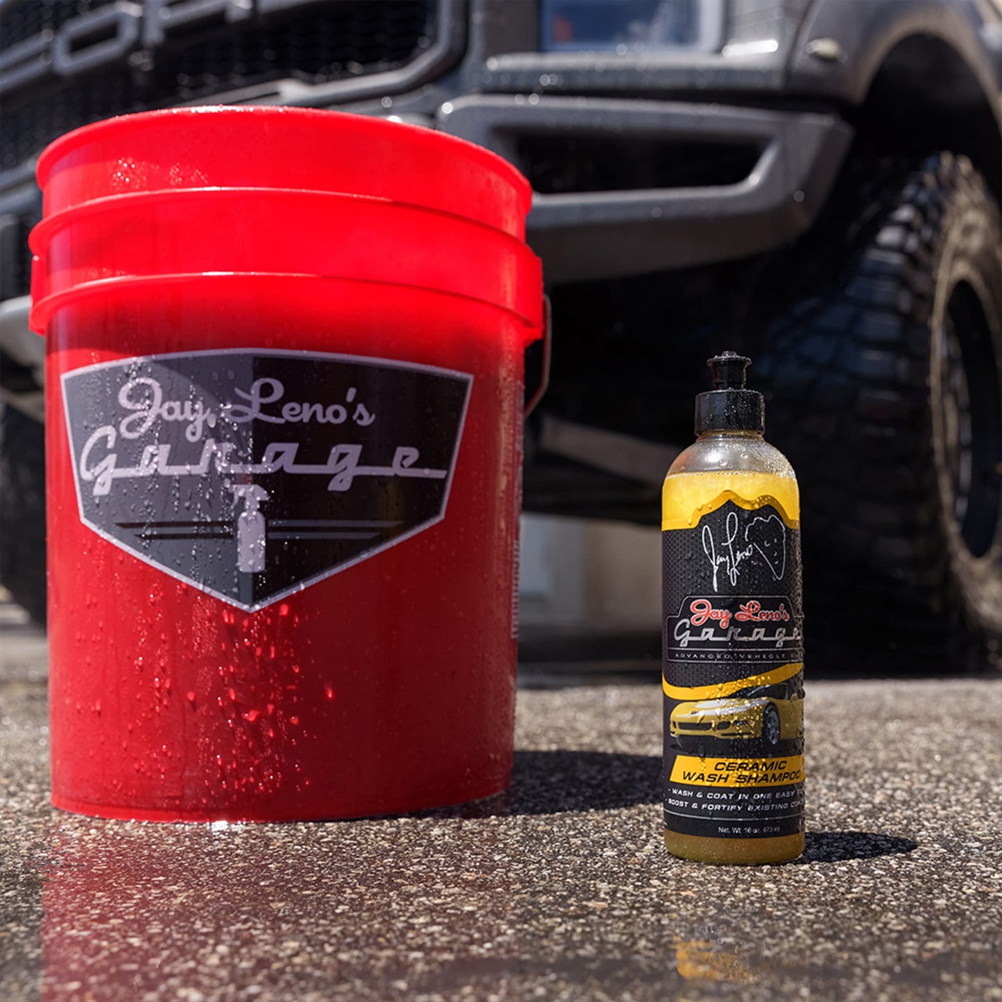 Jay Leno's Garage Ceramic Car Coating Kit – Car Wash Bundle with Ceramic Coating Spray, Car Ceramic Coating Products, Wheel and Tire Cleaner, Microfiber Towels, Applicators & Wash Mitt Detailing Kit