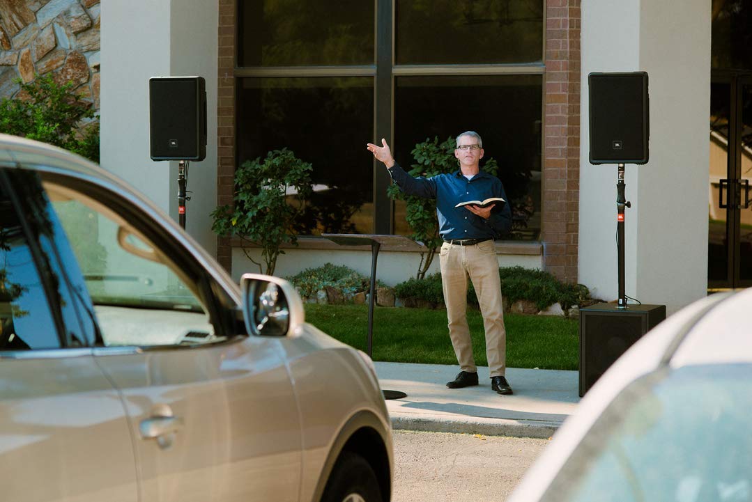 JBL Professional IRX108BT Powered PA Speaker, Portable Loudspeaker with Bluetooth, 8 Inch Woofer, 1300 Watt, Mobile DJ, Musicians, Small Venues, Ceremonies and Sports Events, Black