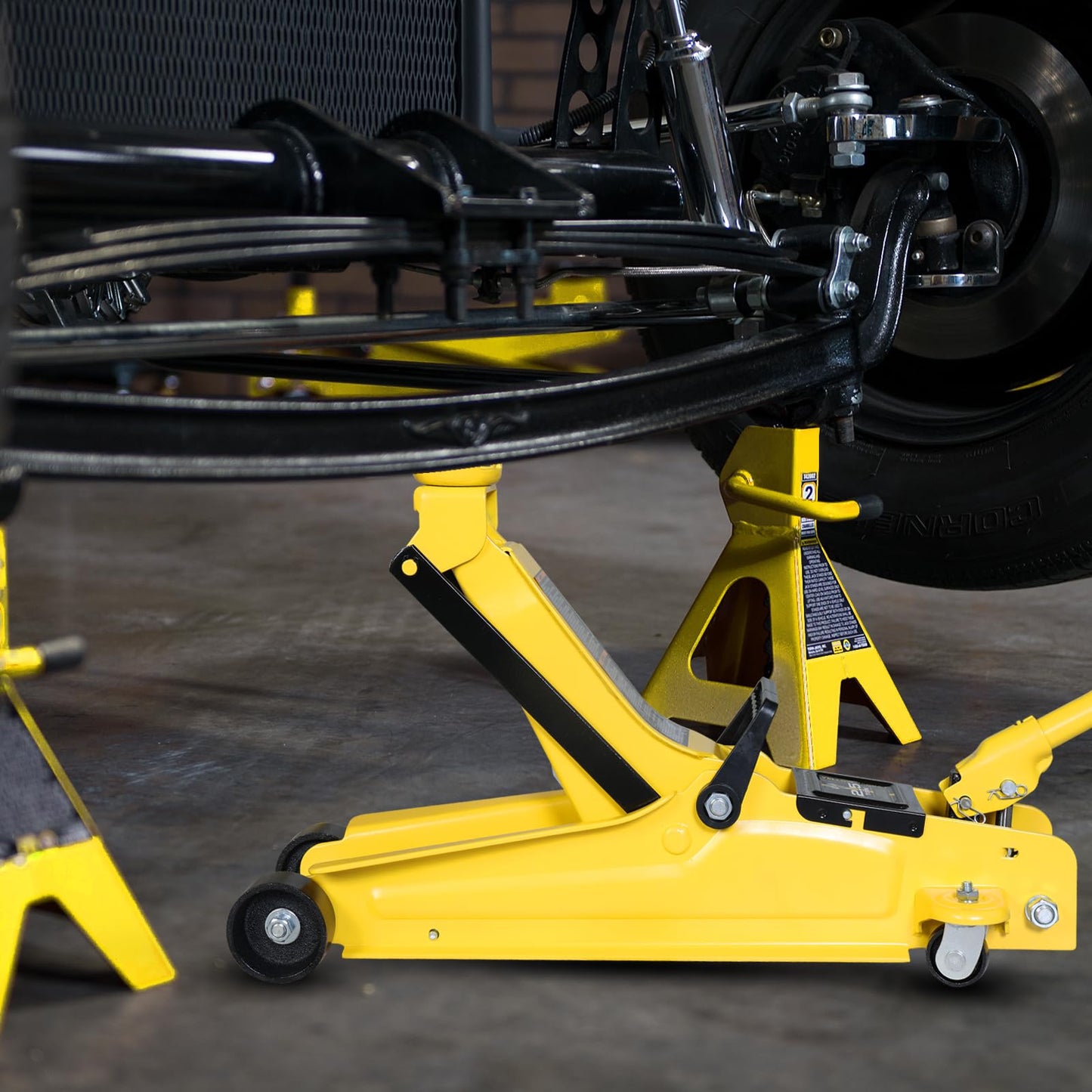 YELLOW JACKET 2.5 Ton Trolley Jack Hydraulic Low Profile Floor Jack for Cars Lift with Single Piston Lift Pump, 5500 lb Capacity