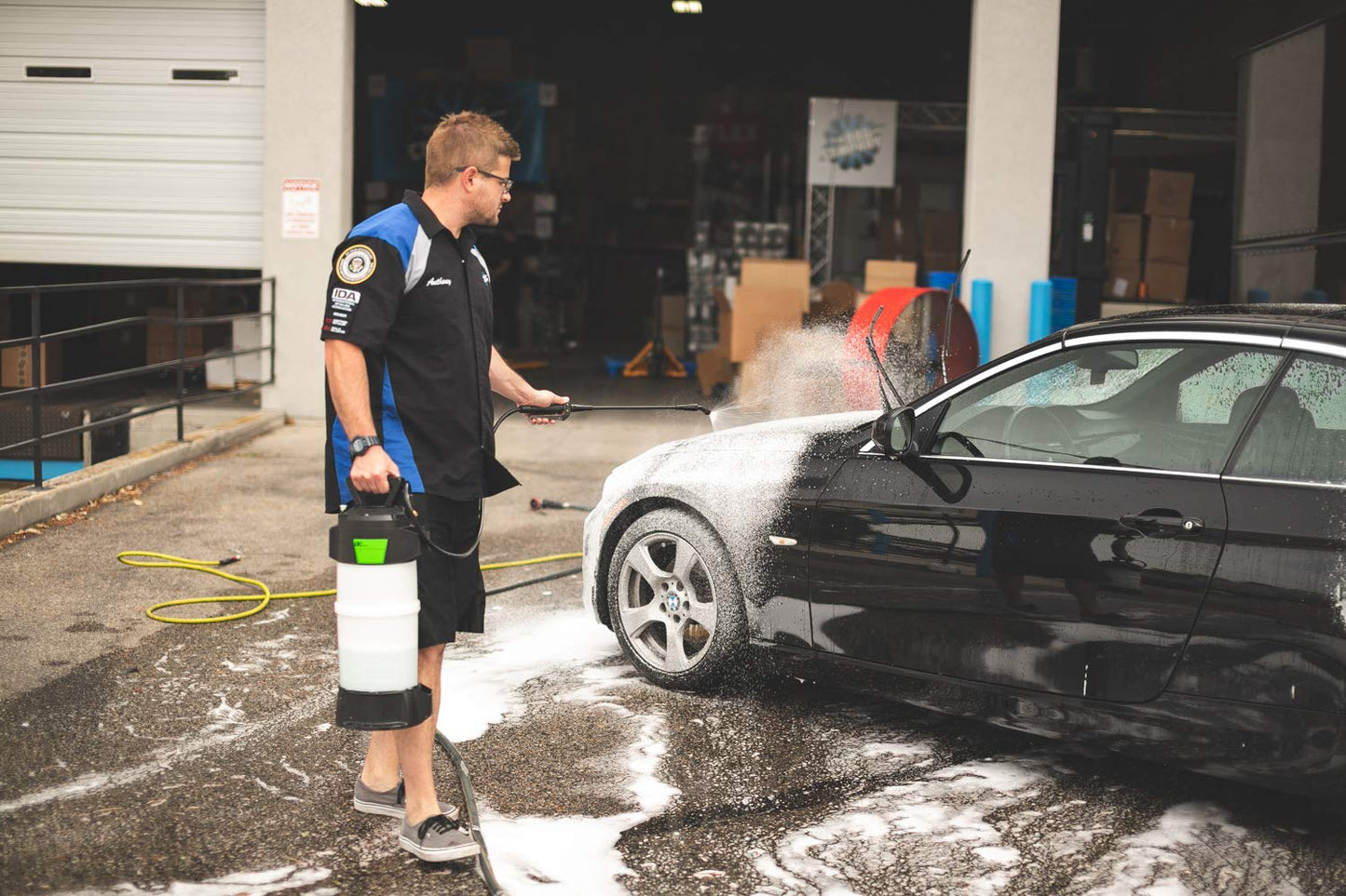 The Rag Company Goizper Group iK Sprayers - Foam Pro 12 Pump Sprayer - Professional Auto Wash, Dry/Wet Foam Spray, Pressure Release Safety Valve, PVC Hoses (6 Liters), Multicolor (IKS-82676+RAG)