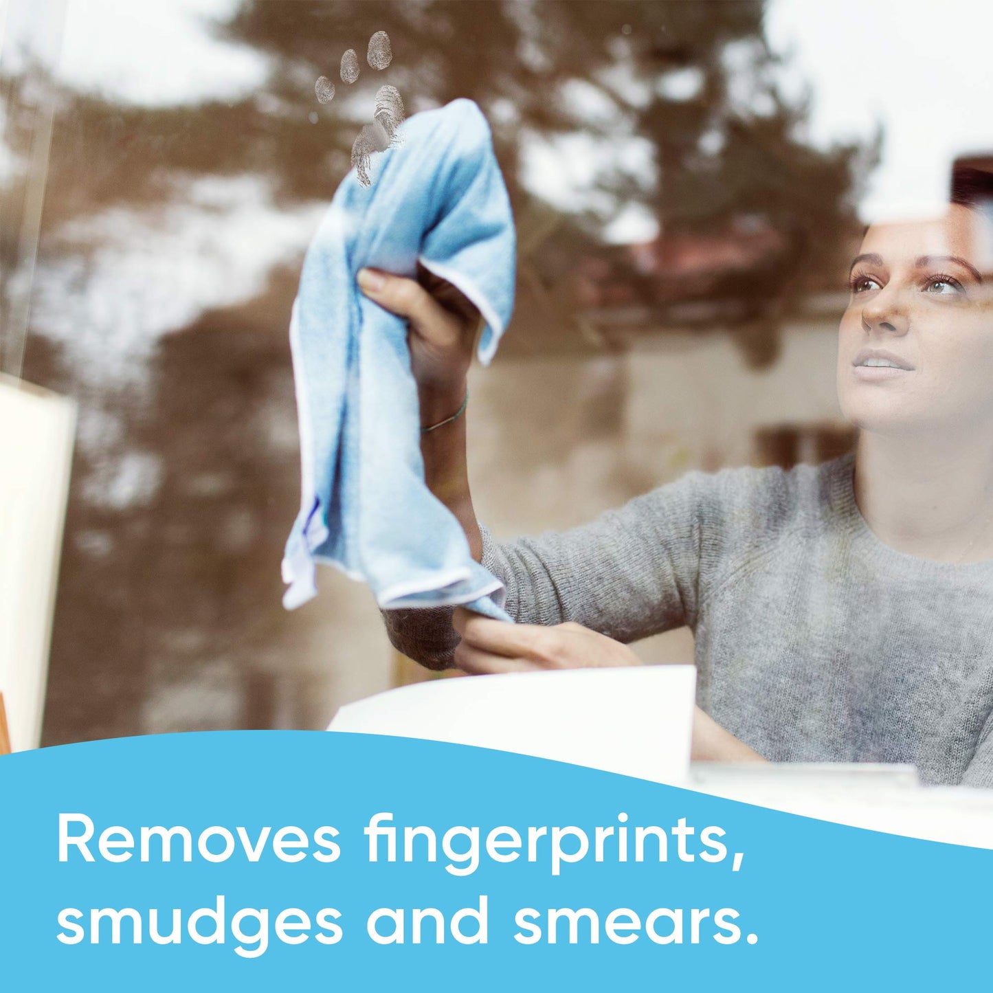 Windex Refill Glass and Window Cleaner Bottle, Bottle Made from 100% Recycled Plastic, Surface Cleaning Spray, Original Blue Scent, 2L (67.6 Fl Oz)