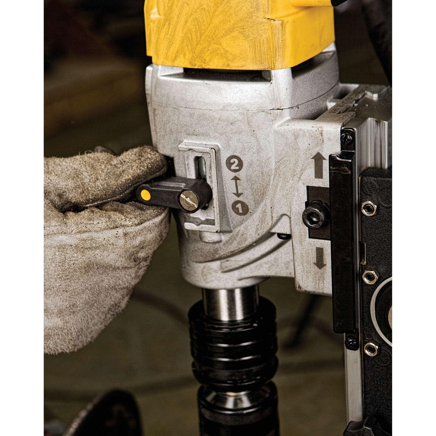 DEWALT Drill Press, Magnetic, 2-inch, 10-Amp with 2-Speed Setting (DWE1622K)