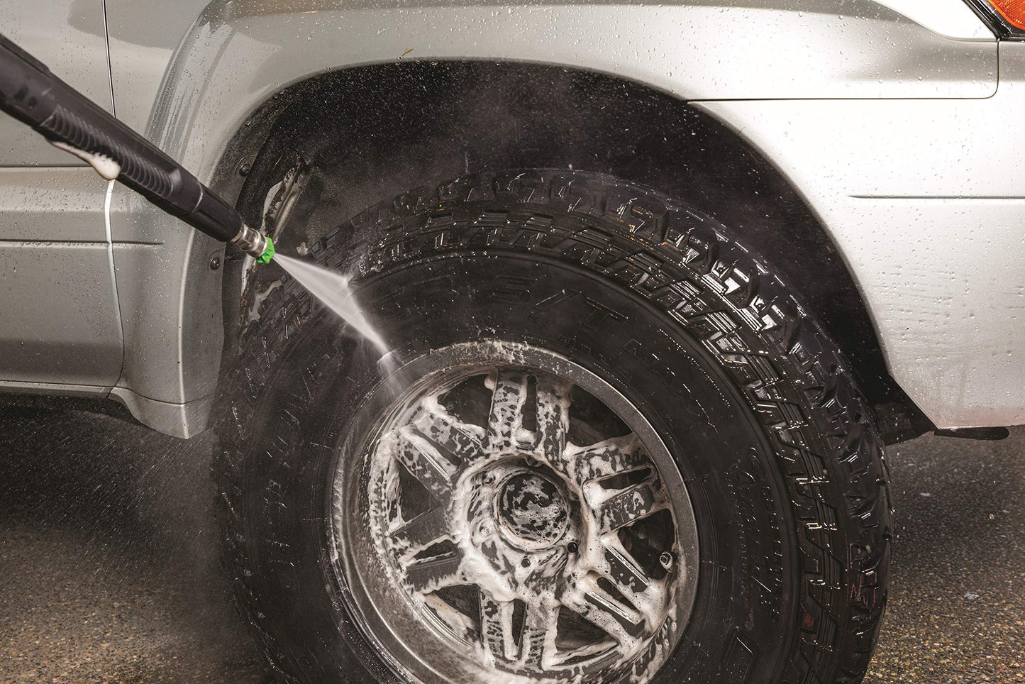 Griot's Garage Foaming Tire Cleaner, Removes Silicone Residue and Grime on Car, Truck, Motorcycle, and RV Tires, Safe for Whitewall Tires, 10952, 19oz