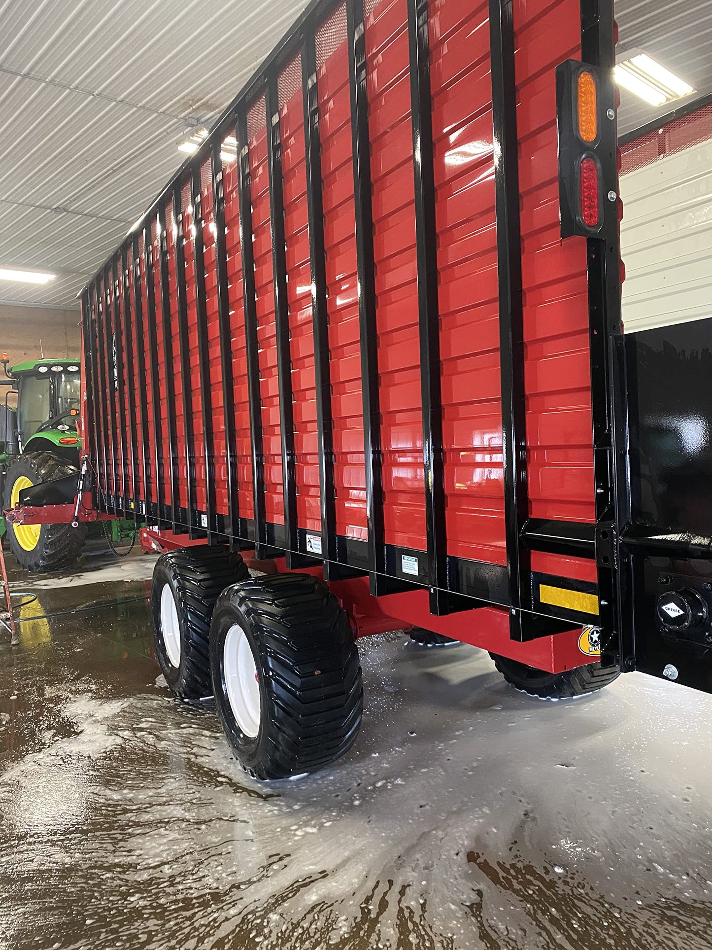 Wash Chems Pro 30 Touchless Industrial Construction Equipment One Step Detergent Soap Concentrate No Brushing, Commercial Grade Professional Auto Foam Cleaner (275 gallon)